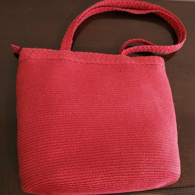 LOT 39M: Purses: Liz Claiborne & More