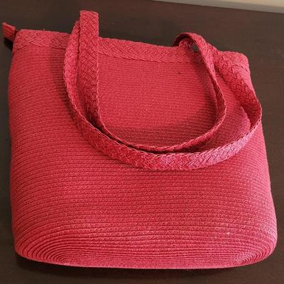 LOT 39M: Purses: Liz Claiborne & More