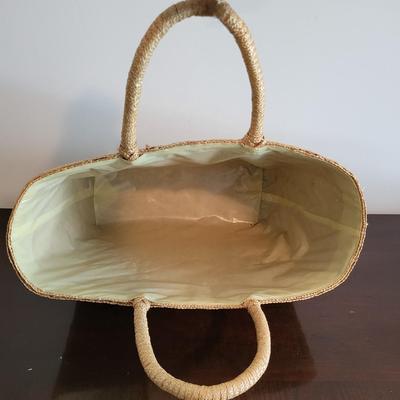 LOT 40M: Purses: Relic, Woven Tote & More