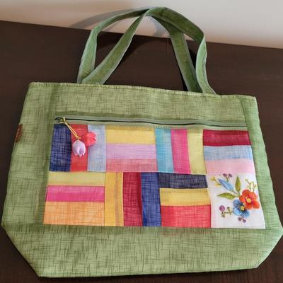 LOT 40M: Purses: Relic, Woven Tote & More