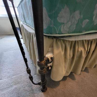 LOT 101M: Antique French 1890 Brass & Cast Iron Bed