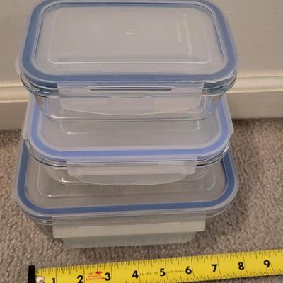 LOT 104M Glass Storage Containers