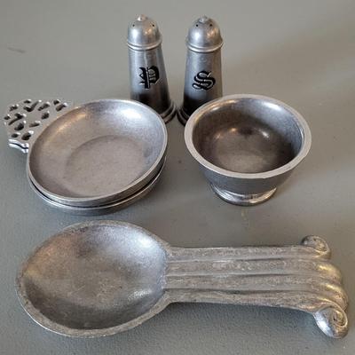 LOT 107M Pewter Lot