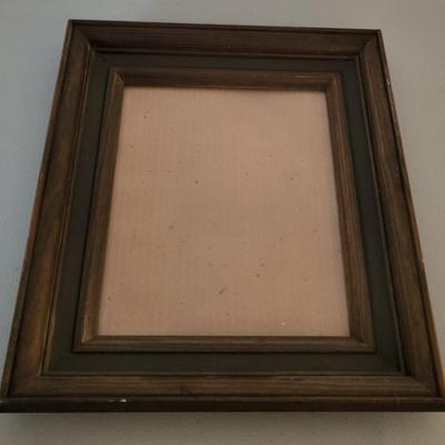 LOT 114L Picture Frames
