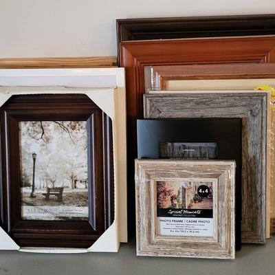 LOT 114L Picture Frames