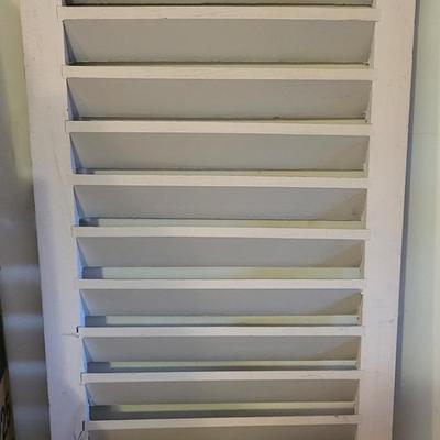 LOT 115L Wooden & Decorative Shutters