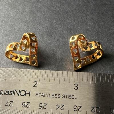 Beautiful gold tone heart stud earrings