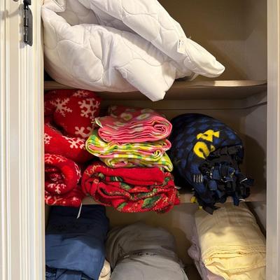 Sale Photo Thumbnail #142: Sheets, Blankets, Rugs, and more.