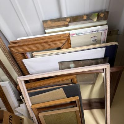 Sale Photo Thumbnail #41: Frames without glass, mats