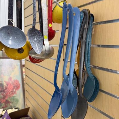 Sale Photo Thumbnail #235: Two hooks full, see photos