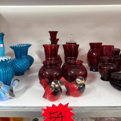 Sale Photo Thumbnail #264: Goebel birds, etc.