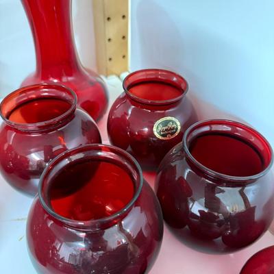 Sale Photo Thumbnail #278: Goebel birds, etc.