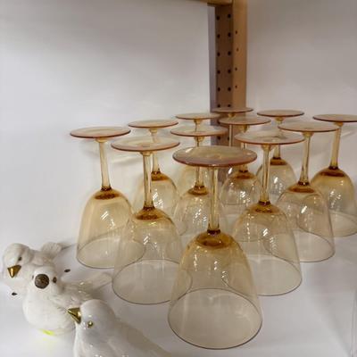 Sale Photo Thumbnail #281: Goebel birds, yellowish glasses