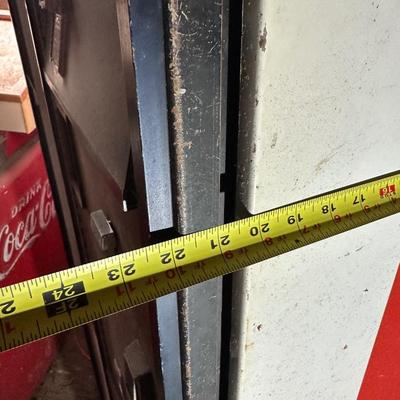 Vintage Coca-Cola Vending Machine – Cavalier CSS-12-96 “Here’s the Real Thing” (1960s–70s)