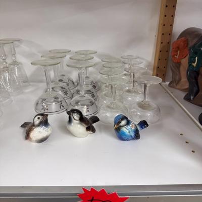 Sale Photo Thumbnail #289: Goebel birds, two different types of glasses