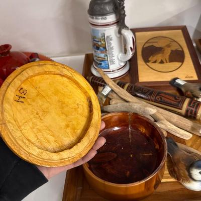 Sale Photo Thumbnail #326: Stein, dish, Goebel birds, figures, tray, etc