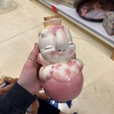 Sale Photo Thumbnail #475: Yellow dish, Hull dishes, blue pig, pink elephant