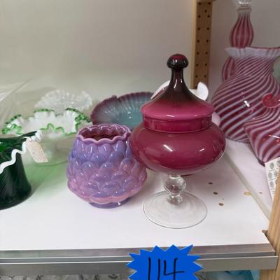 Sale Photo Thumbnail #526: Four pieces, see photos