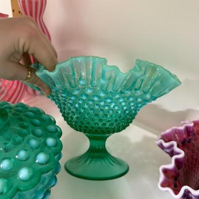 Sale Photo Thumbnail #537: Fenton glass, see photos