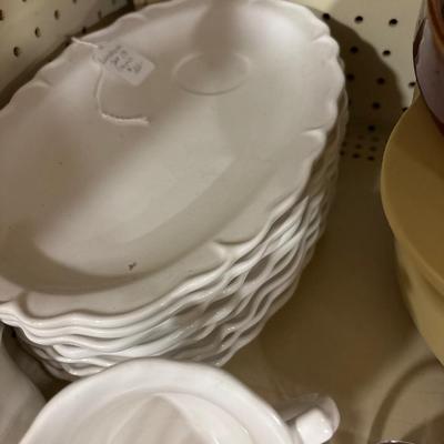 Pamp. Chef scraper, lunch set and vintage crockpot