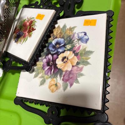 Casserole holders and trivets