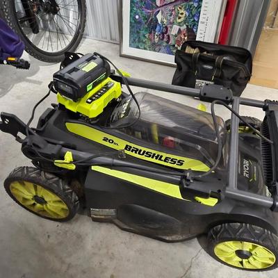 20 inch self propelled Ryobi 40V brushless with three 6AH batteries