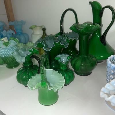 Sale Photo Thumbnail #568: Fenton glass