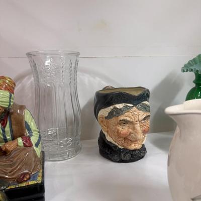 Sale Photo Thumbnail #585: Goebel birds, pitcher, etc.