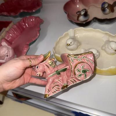 Sale Photo Thumbnail #676: Container, dishes/trays, birds