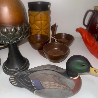 Sale Photo Thumbnail #695: Mallard, acorn statue, divided holder, etc.