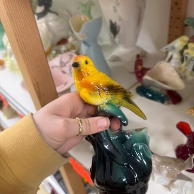 Sale Photo Thumbnail #926: Five pieces