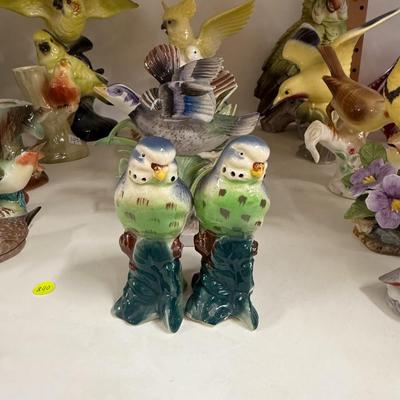 Sale Photo Thumbnail #954: Six pieces