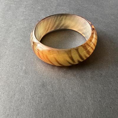 Vintage lucite tiger eye bracelet