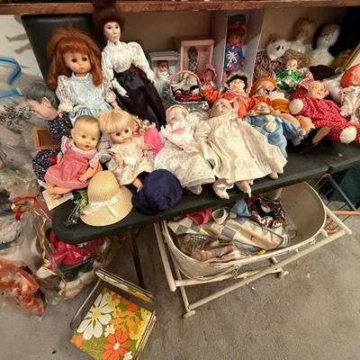 Lot 51: Doll Selection