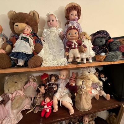 Lot 51: Doll Selection