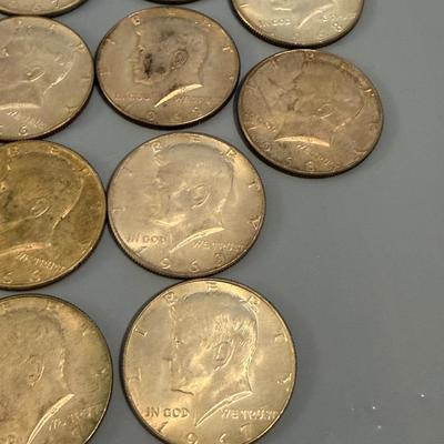 28 Kennedy Half Dollars 1965-1969 40% Silver Coins Lot