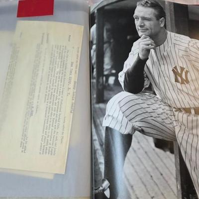 The Baseball Hall of Fame Collection Hardcover Book (Metro Books, 2010) Officially Licensed – Like New