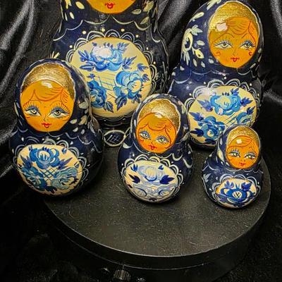 Hand-Painted Russian Matryoshka Nesting Dolls – Blue & Gold Floral Set of Five