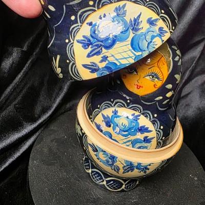 Hand-Painted Russian Matryoshka Nesting Dolls – Blue & Gold Floral Set of Five