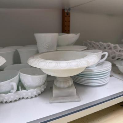 Sale Photo Thumbnail #211: Full shelf, see photos