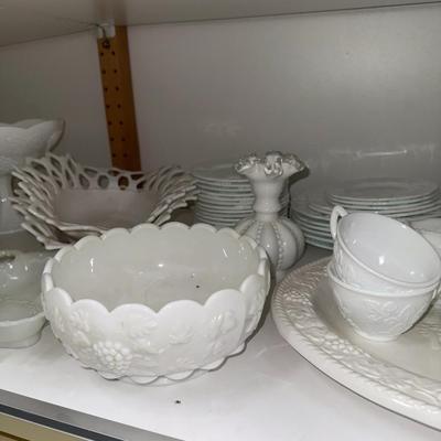 Sale Photo Thumbnail #218: Entire shelf. See photos