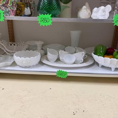 Sale Photo Thumbnail #216: Entire shelf. See photos