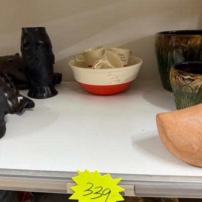 Sale Photo Thumbnail #413: Mugs and bowl