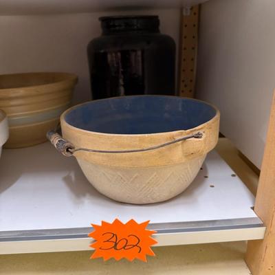 Sale Photo Thumbnail #492: Bowl with handle, container
