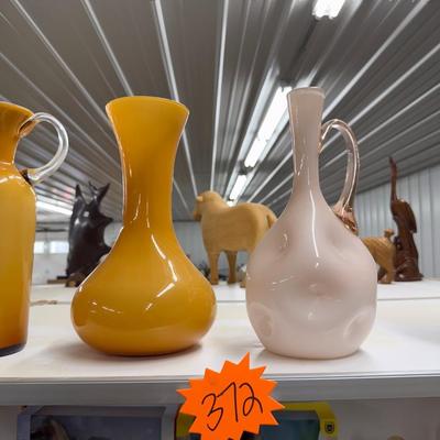 Sale Photo Thumbnail #514: Two pieces, see photos