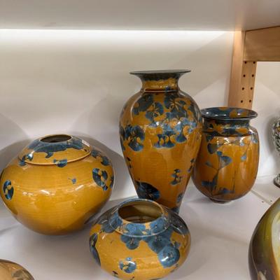 Sale Photo Thumbnail #557: Four items, see photos