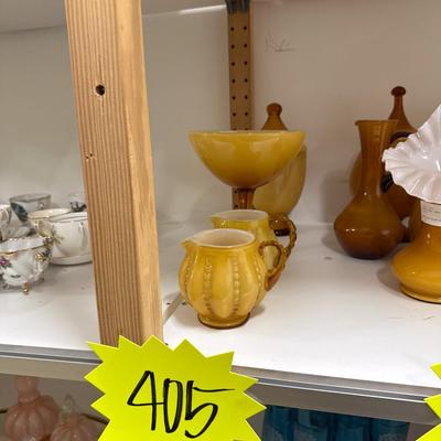 Sale Photo Thumbnail #632: Four pieces. See photos