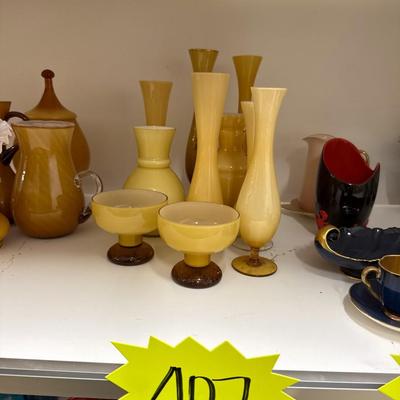 Sale Photo Thumbnail #640: Nine pieces