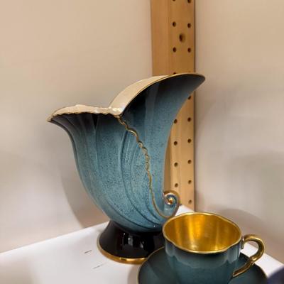 Sale Photo Thumbnail #650: Three items