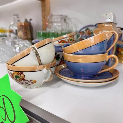 Sale Photo Thumbnail #776: Cups, saucers